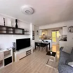 3 Bedroom Duplex Cabo Roig Hébergement de vacances *