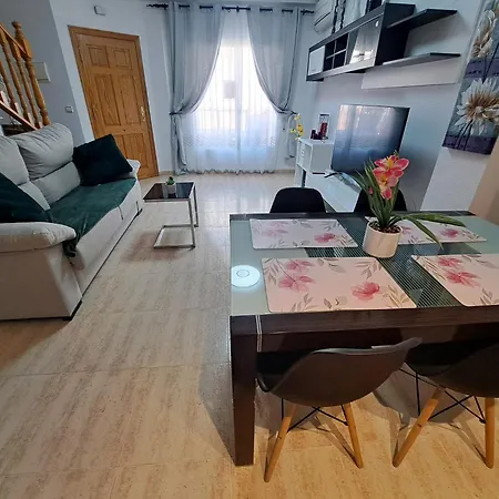 3 Bedroom Duplex Cabo Roig Nyaraló