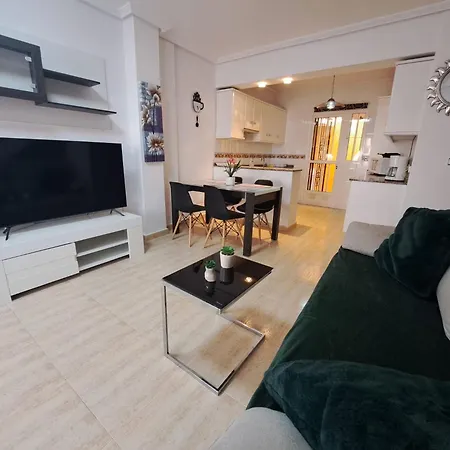 3 Bedroom Duplex Cabo Roig * أوريويلا