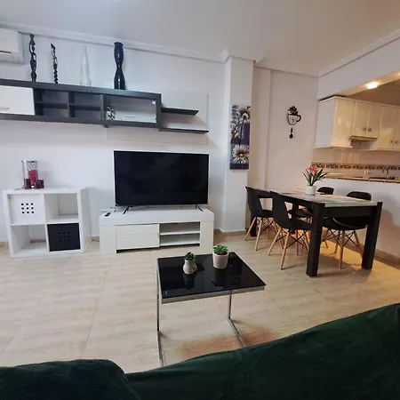 بيت للعطل 3 Bedroom Duplex Cabo Roig أوريويلا