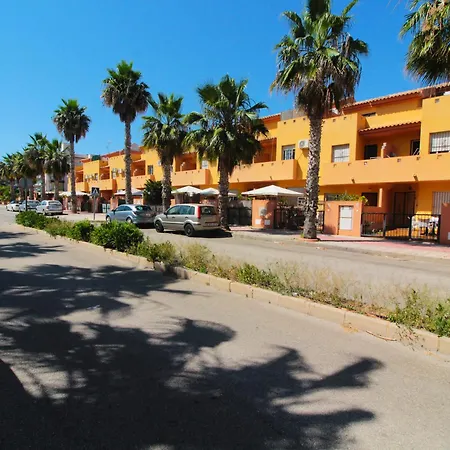 بيت للعطل 3 Bedroom Duplex Cabo Roig أوريويلا