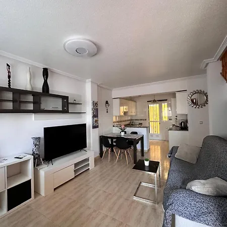 3 Bedroom Duplex Cabo Roig أوريويلا